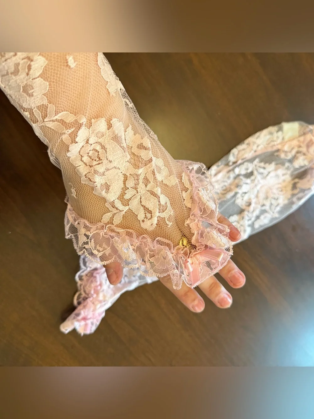 Vintage Victorian lace gloves sleeves